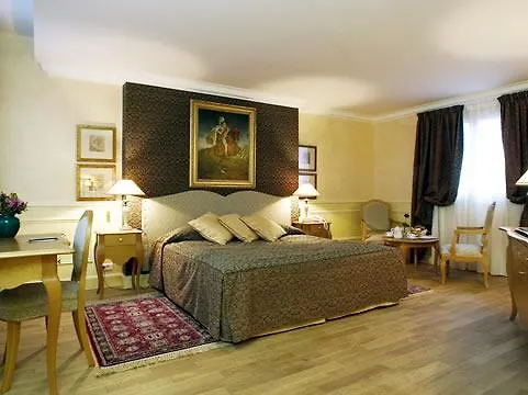 Lotti Hotel 4*